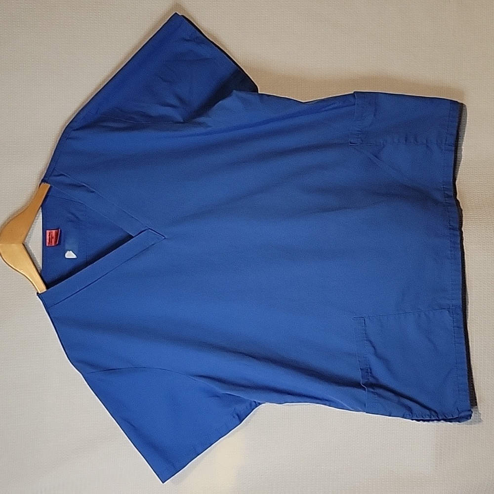 Fashion Seal Scrub Top